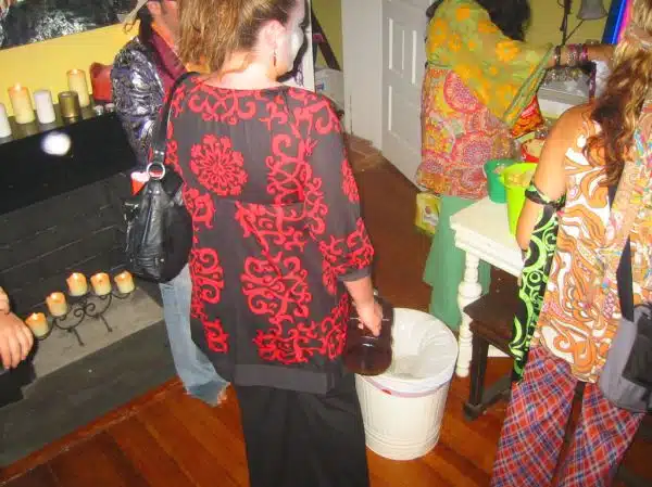 20080830 - psychedelic 60's party @ DC Lauren & Andy's - 166-6650 - Robbie, Lauren, Radha - psychedelic clothes