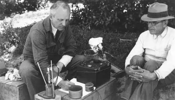 Dr. A. R. C. Haas of Agricultural Extension Service demonstrates pH soil test, Orange County, 1940