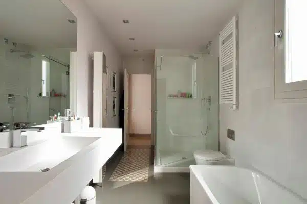 Bathroom-Luxury Apartment for Sale-Old Town, Barcelona
