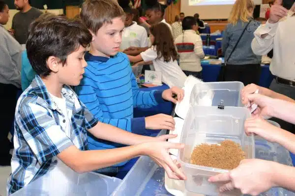 USACE Norfolk District weighs in on local elementary design challenge