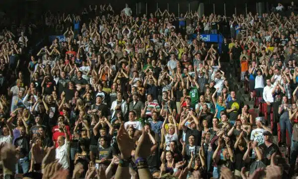 Green Day Concert Crowd - Put Your Hands Up For Green Day